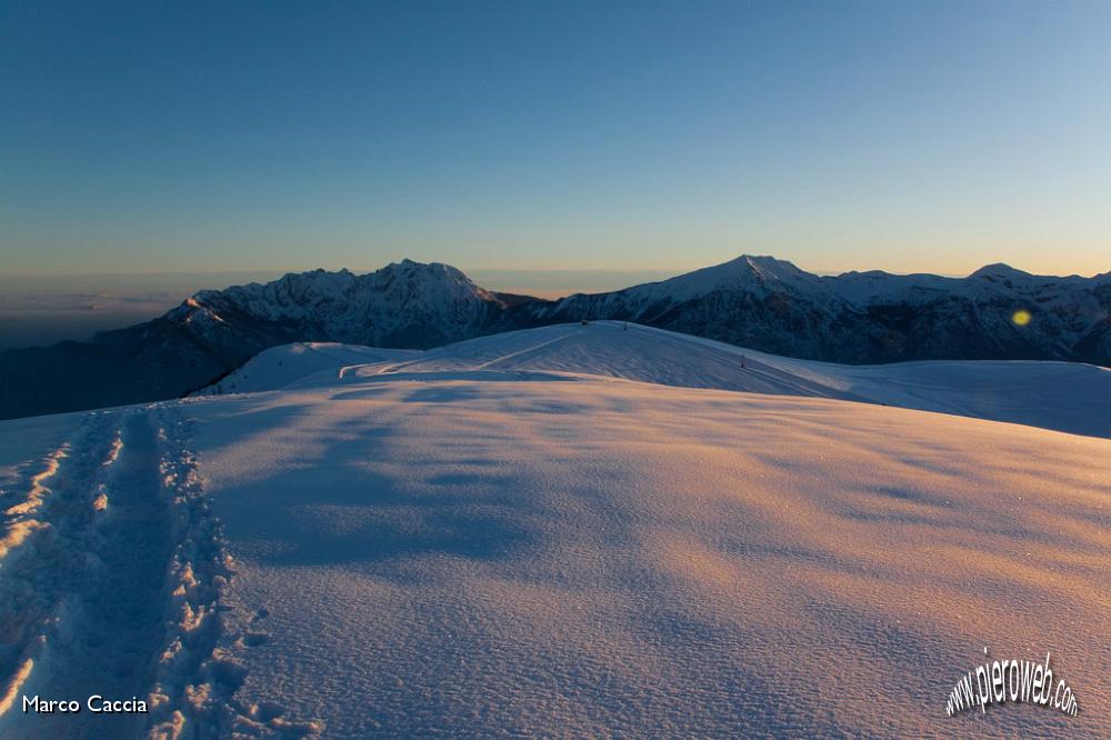 16_Ultimi colori sulla neve.JPG